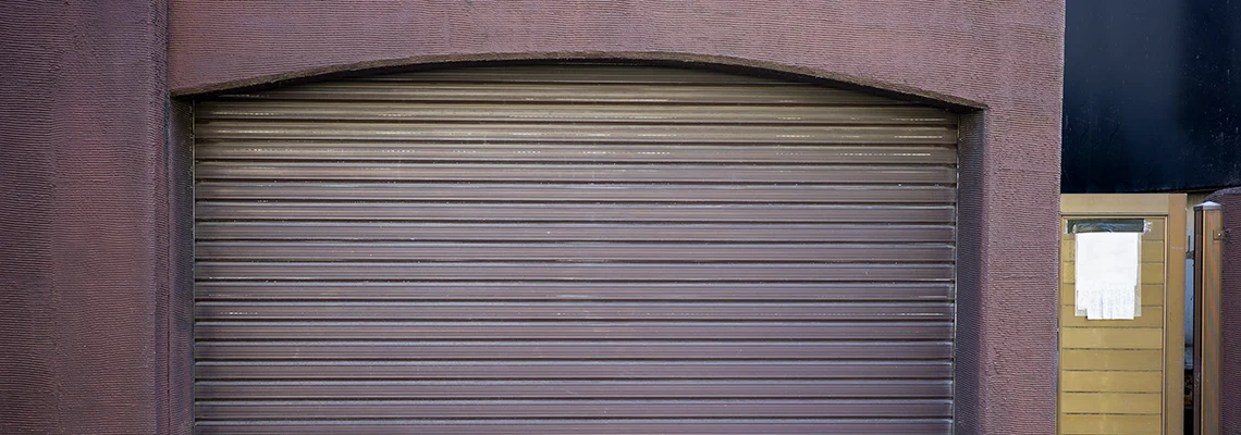 Fallen Garage Door Worn Rollers Replacement in Greenacres, Florida